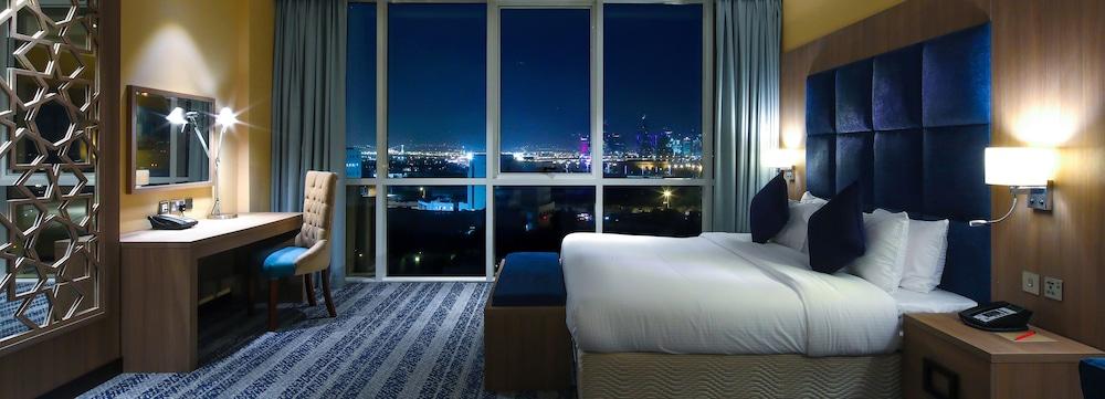 The Castle Premium Hotel Doha Exterior foto