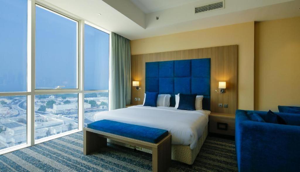 The Castle Premium Hotel Doha Exterior foto
