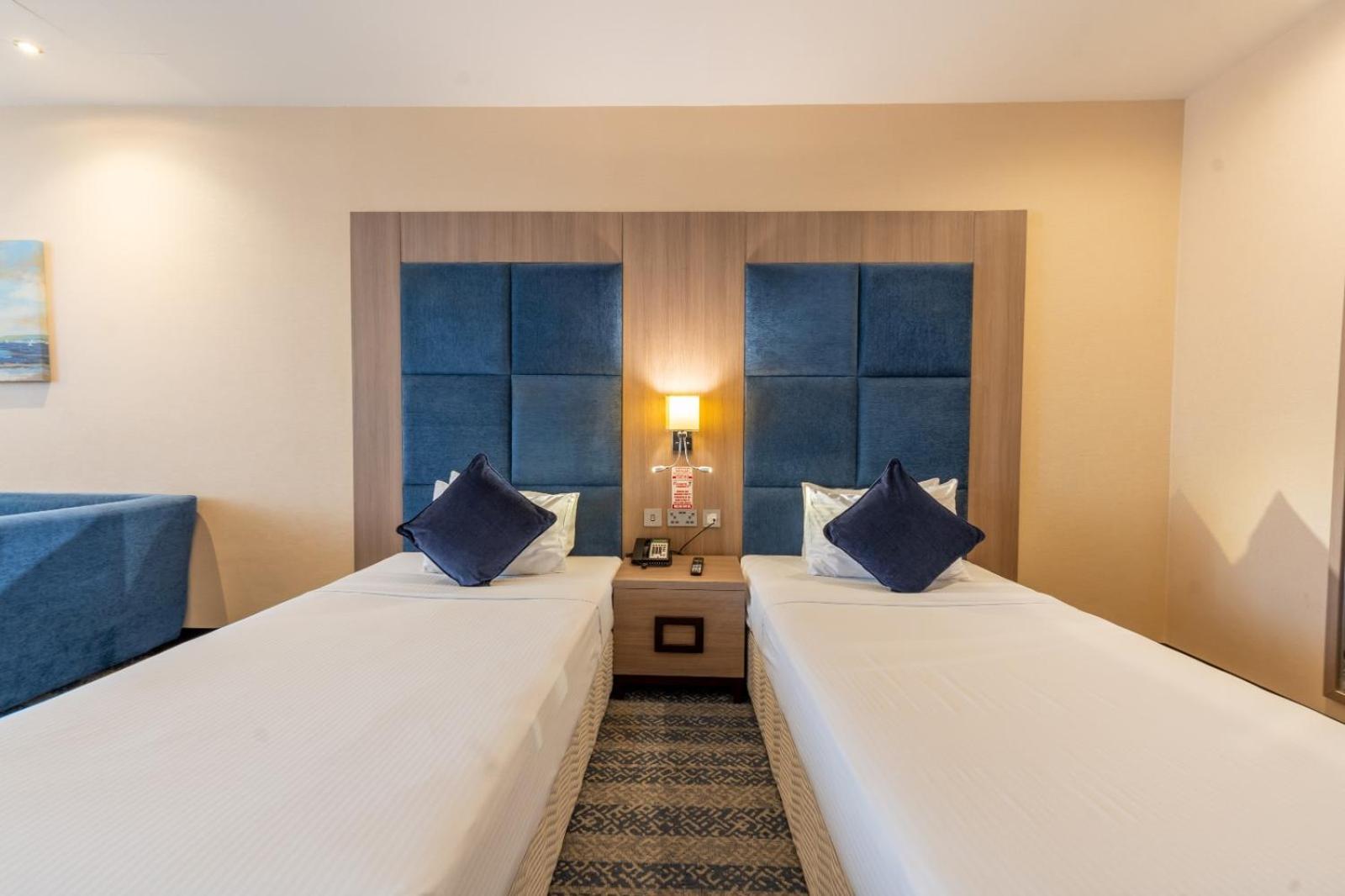 The Castle Premium Hotel Doha Exterior foto