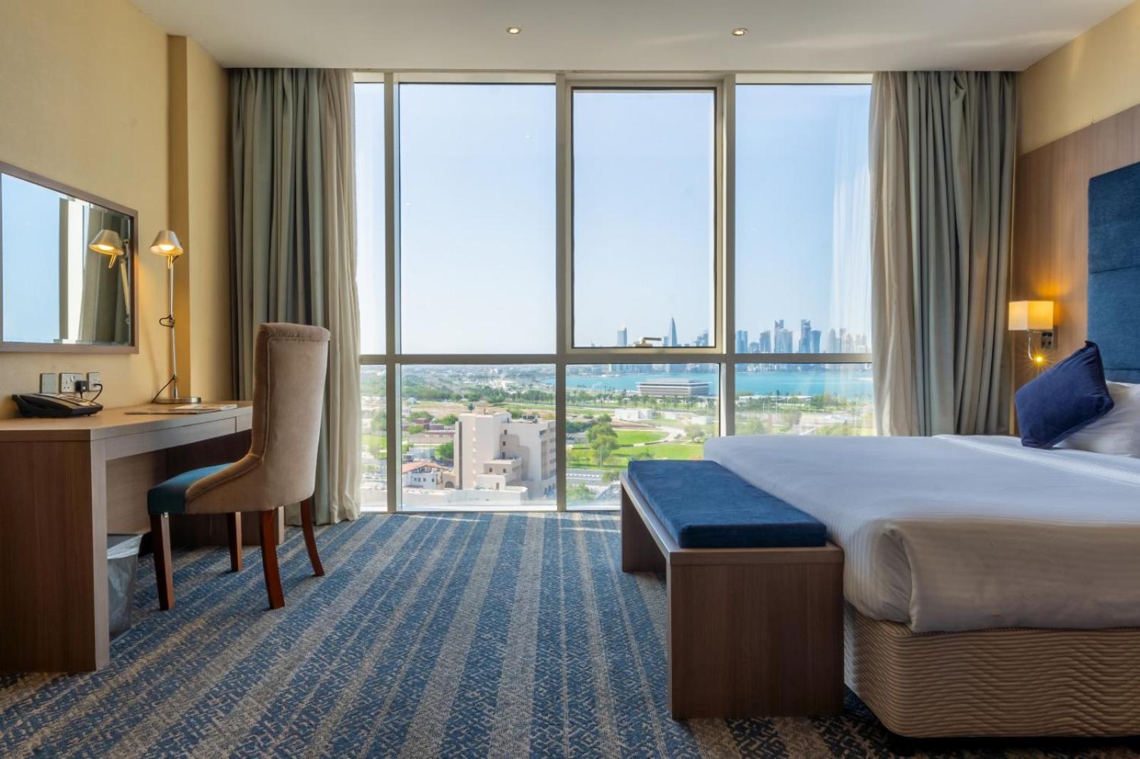 The Castle Premium Hotel Doha Exterior foto