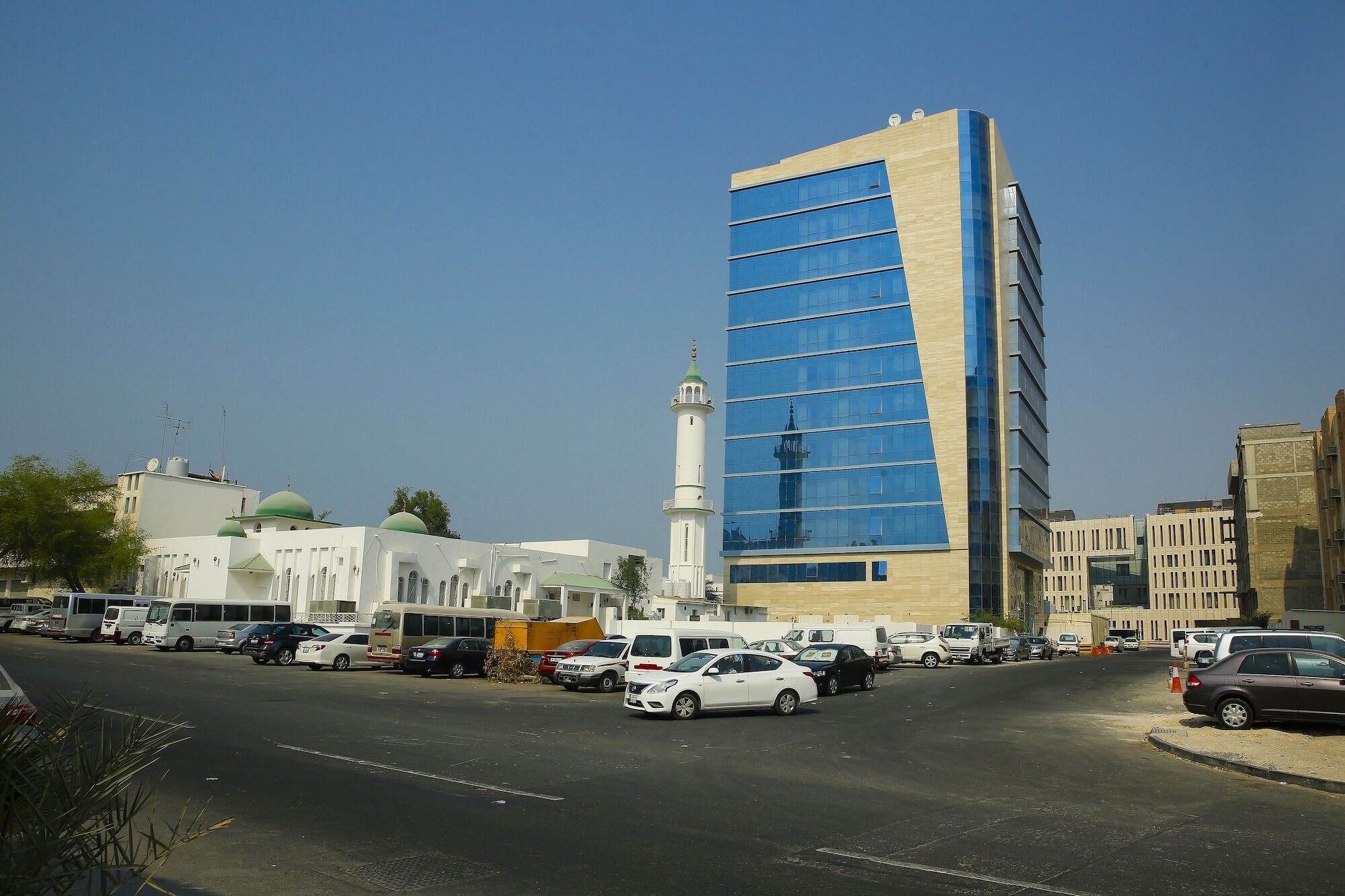 The Castle Premium Hotel Doha Exterior foto